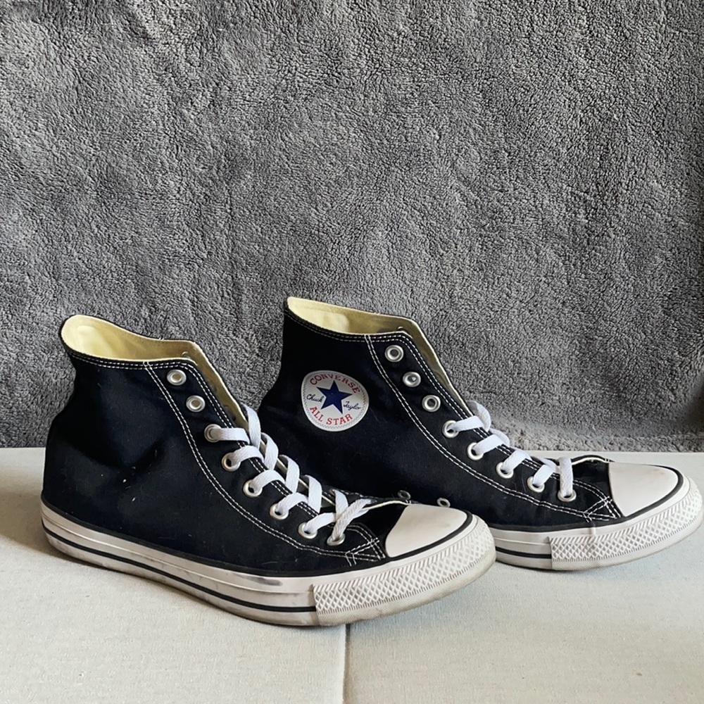 Converse Chuck Taylor All Star Black High Top M9.5